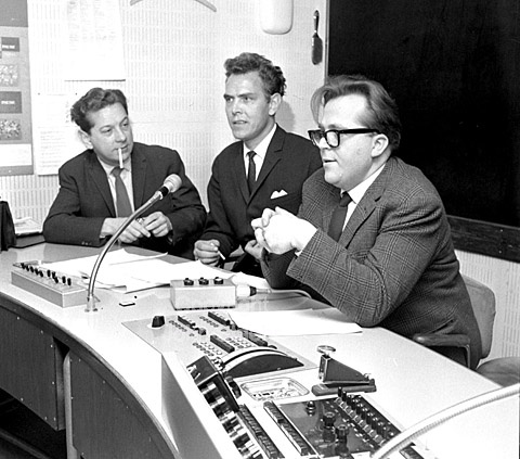 Idenrigspolitisk TV udsendelse "EKKO" . Fra v. Poul Trier Petersen, Hans Jørgen Jensen og Leif Wagel. 26-02-65.
6x6, jpeg, 300 dpi, size: 2 - 3 MB.
Printsize: 30 cm a6340702.jpg