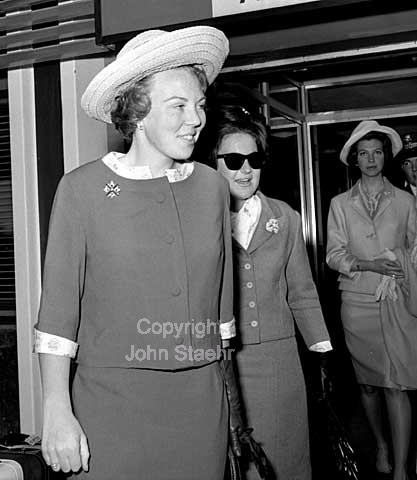 The Dutch Princess Beatrix in Copenhagen airport Kastrup.
15-05-64.
6x6, tiff, 300 dpi, size: 4 - 7 MB.
Printsize: 25 cm.
k6441004.jpg